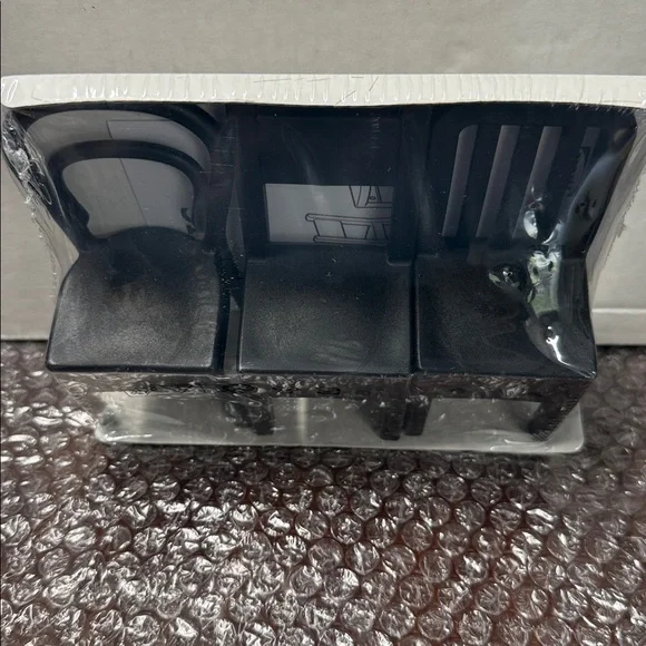 🪑FJANTIG Hooks by IKEA | One Set of Three Black Miniature Chairs | Wall Hooks - Picture 5 of 5